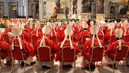 Conclave para eleger novo Papa começará em 7 de maio com missa solene no Vaticano