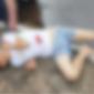 Jovem é encontrado ferido em frente a quartel da PM após ser esfaqueado por "amigo de bar